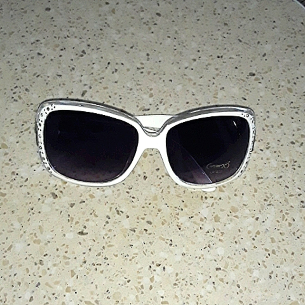 SolarX white chainlink sunglasses